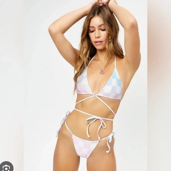 Frankie’s bikini x Alo bikini - Picture 4 of 4